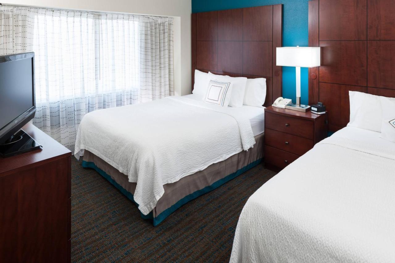 Two-Bedroom Suite,1371384650:JPEG