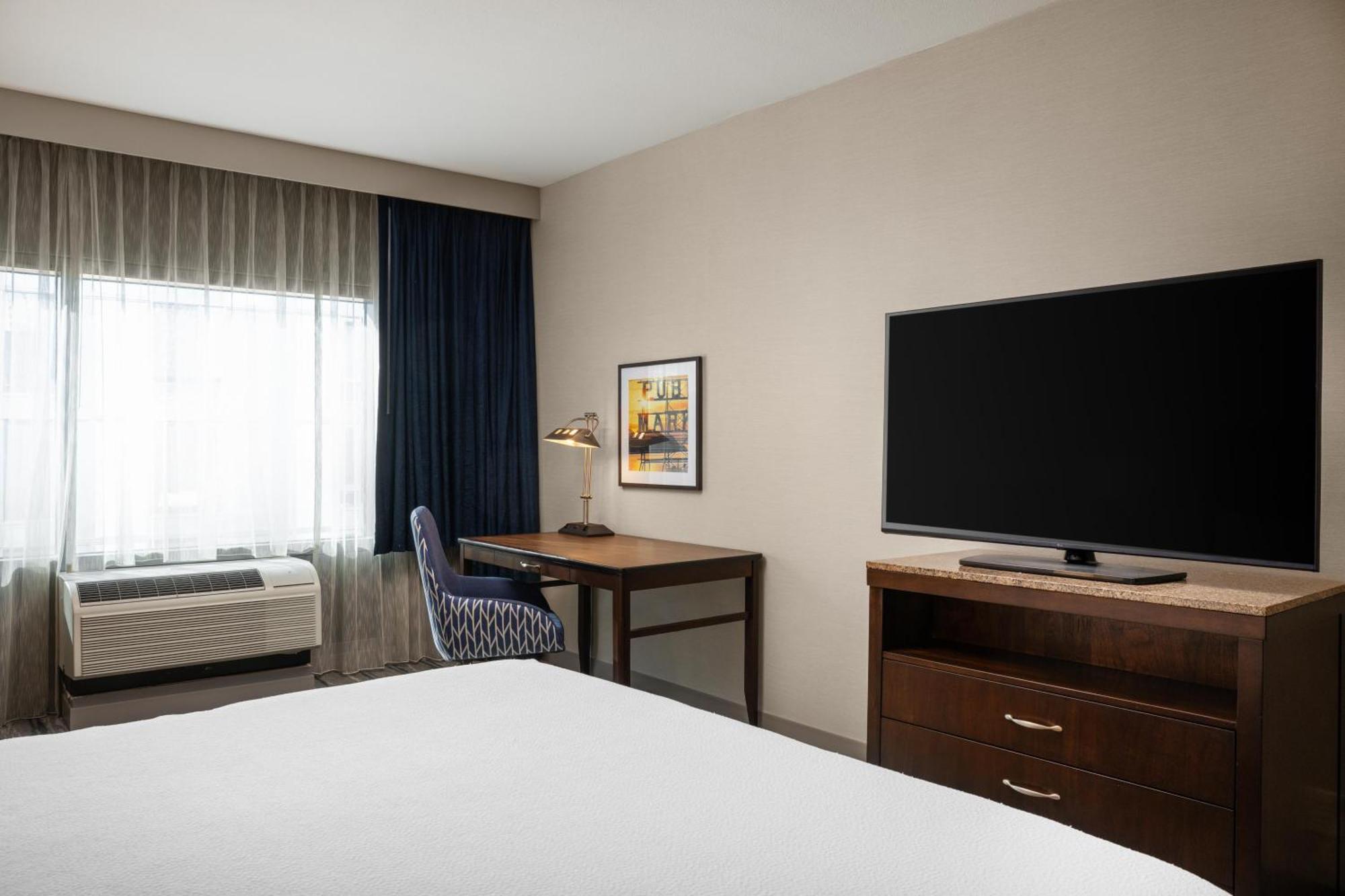 Premium King Room