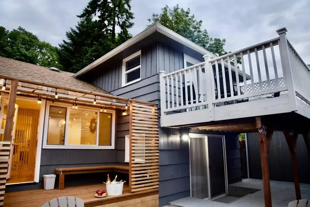 Private Seattle Getaway Home Near Lake Washington!-1