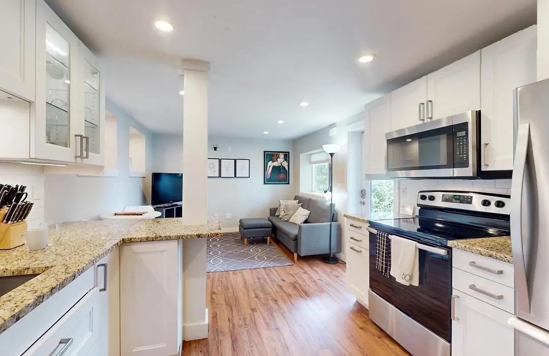 Queen Anne Escape-1