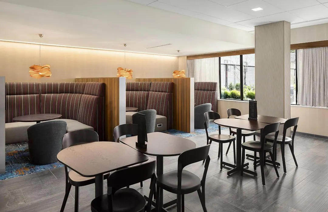 Courtyard By Marriott Seattle Northgate-1