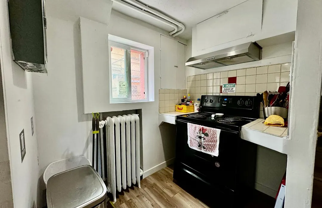Private Room Tiny With Shared Bathroom Near Seatac Airport And Downtown Seattle-1