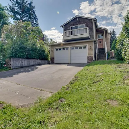 Near Public Transit & Walkable! Airy Seattle Apt-2
