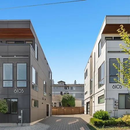 Modern Luxury Home With Ev Garage, Office, Bike & Balcony, Wfh & Family Friendly-3
