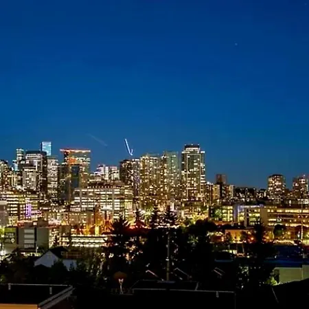 The Queen Of Eastlake-3