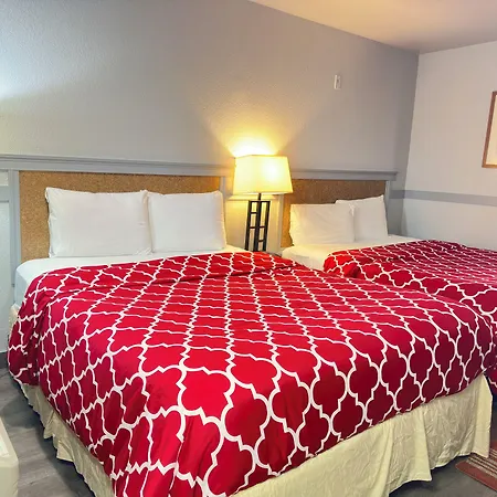 Americas Inn & Suite-2