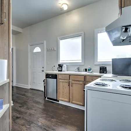 Cozy 2 Bdr Apt At Heart Of Capitol Hill - Apt A-3